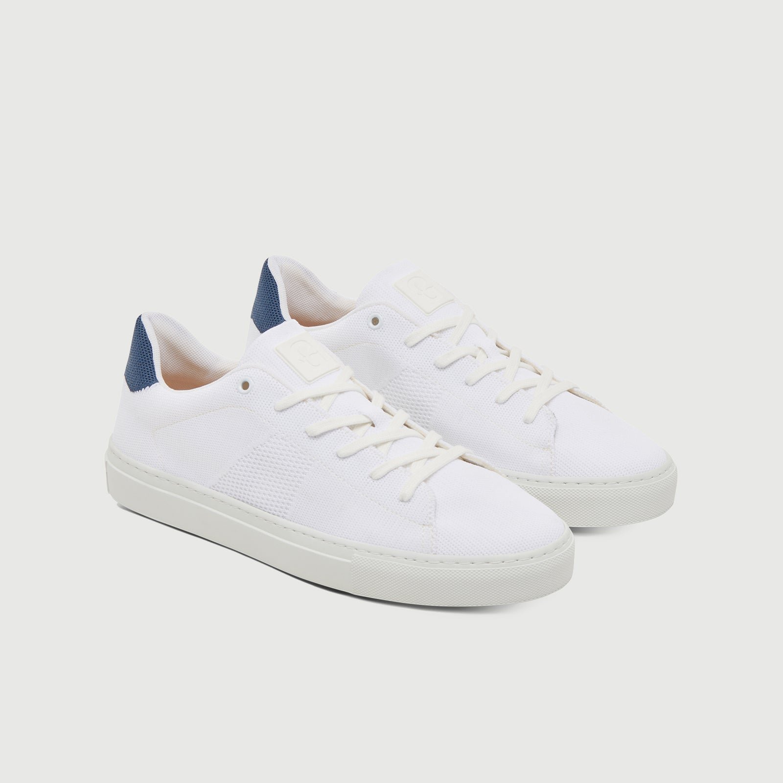 The Royale Knit 2.0 - White Navy